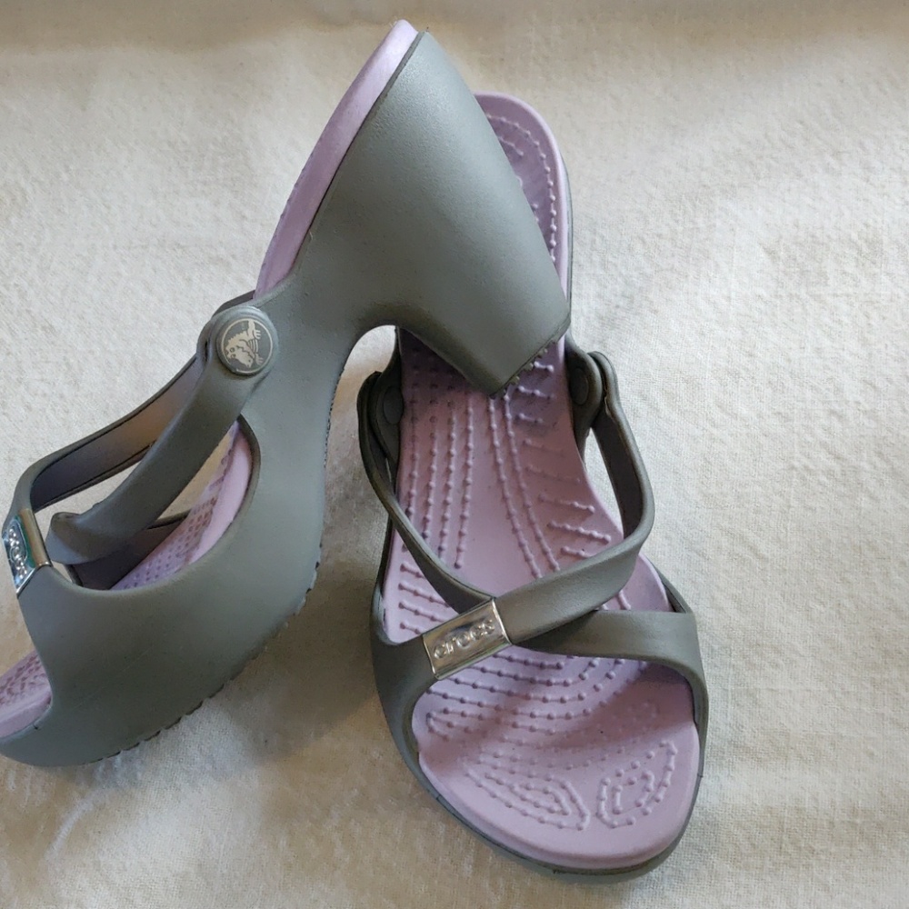 Crocs Cyprus sandals heels lightly used
